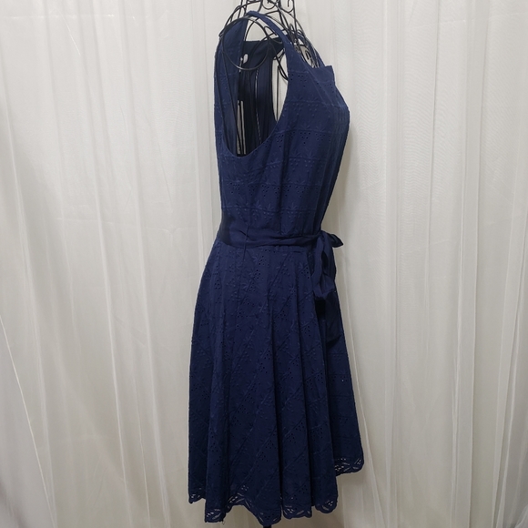 BB Dakota NWT Sz 8 Navy Eyelet Fit & Flare Dress - Picture 8 of 16